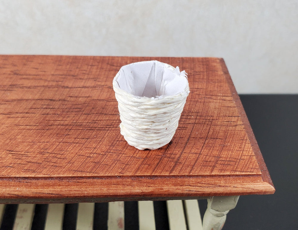 Dollhouse Small Round Natural Fiber Basket White 1:12 Scale Miniature - MiniatureCrush
