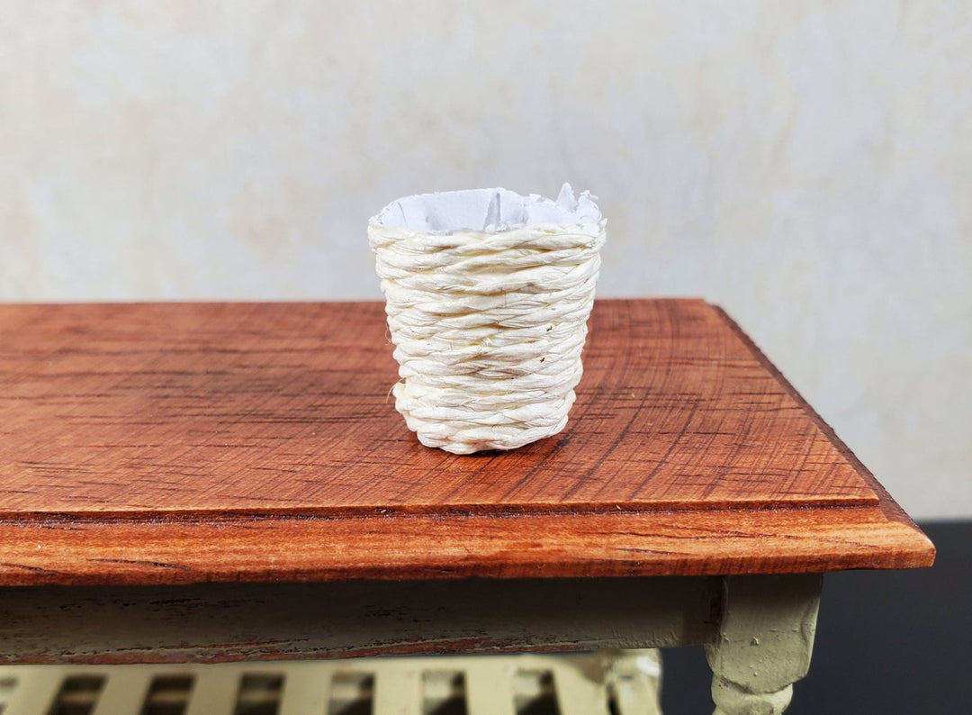 Dollhouse Small Round Natural Fiber Basket White 1:12 Scale Miniature - MiniatureCrush