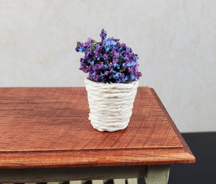 Dollhouse Small Round Natural Fiber Basket White 1:12 Scale Miniature - MiniatureCrush