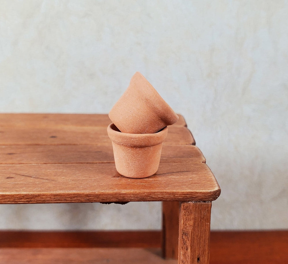 Dollhouse Small Terra Cotta Pots Set of 2 1:12 Scale Dollhouse Miniature - MiniatureCrush