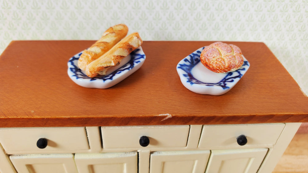 Dollhouse Small White & Blue Ceramic Platter 1:12 Scale Miniature Set of 2 - MiniatureCrush
