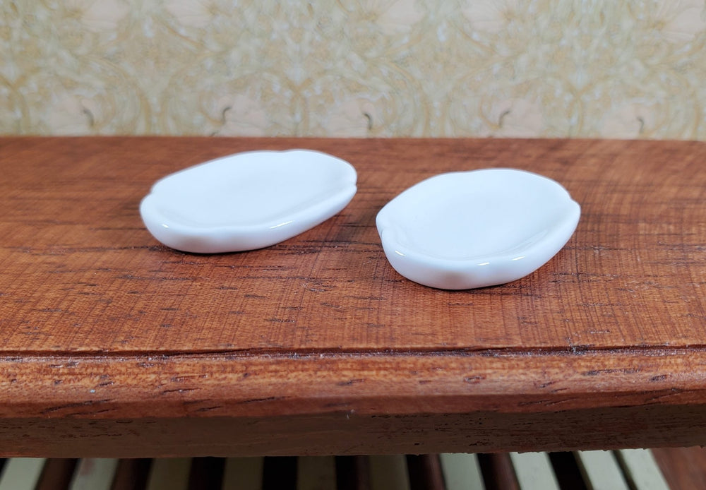 Dollhouse Small White Ceramic Serving Platter Set of 2 1:12 Scale Miniature - MiniatureCrush