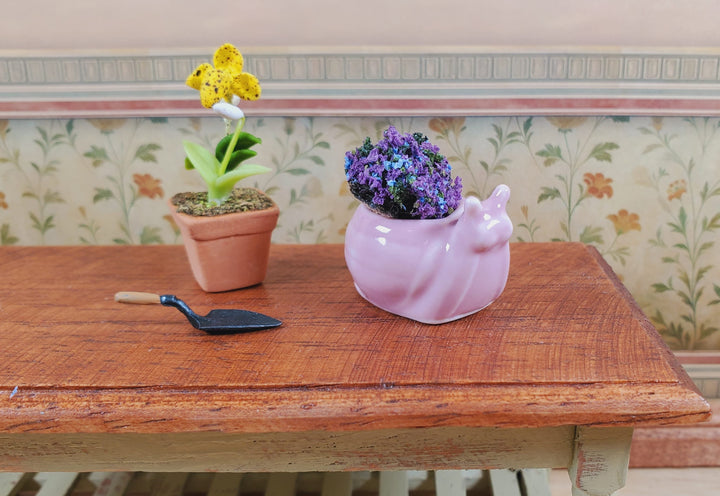 Dollhouse Snail Planter Pink Ceramic 1:12 Scale Miniature Garden Pot for Plants - MiniatureCrush