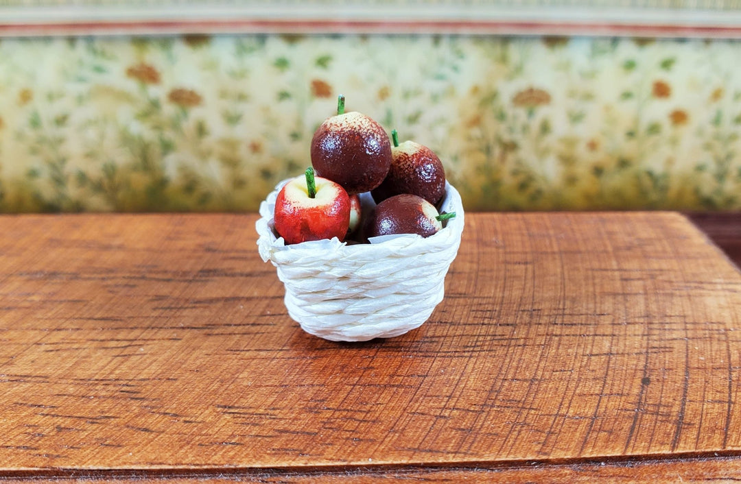 Dollhouse Square Cream Colored Basket 1:12 Scale Miniature - MiniatureCrush