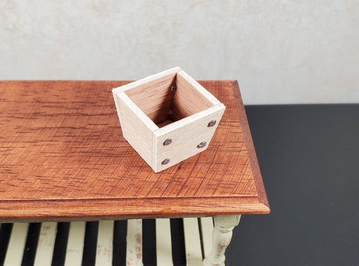 Dollhouse Square Wood Planter Box 1:12 Scale Miniature - MiniatureCrush