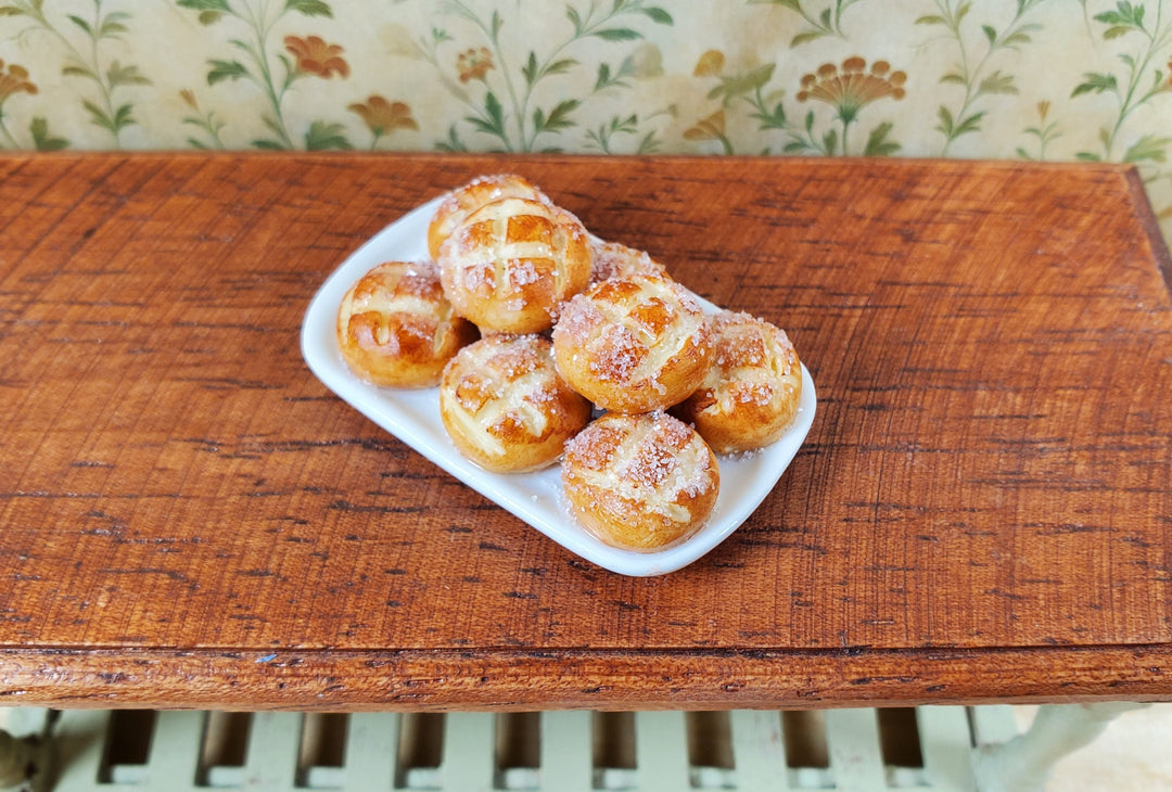Dollhouse Sugar Buns on a White Ceramic Platter 1:12 Scale Miniature Kitchen - MiniatureCrush