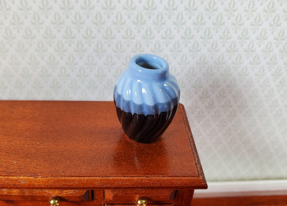 Dollhouse Two Toned Black Ceramic Vase with Wave Pattern 1:12 Scale Miniature - MiniatureCrush