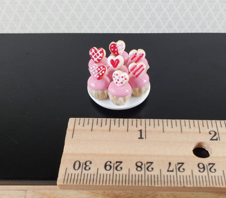 Dollhouse Valentine's Day Cupcakes 1:12 Scale Miniature Dessert Food - MiniatureCrush
