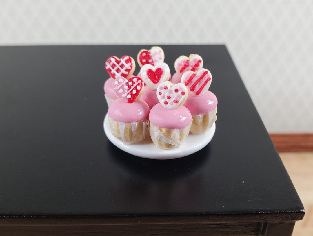 Dollhouse Valentine's Day Cupcakes 1:12 Scale Miniature Dessert Food - MiniatureCrush