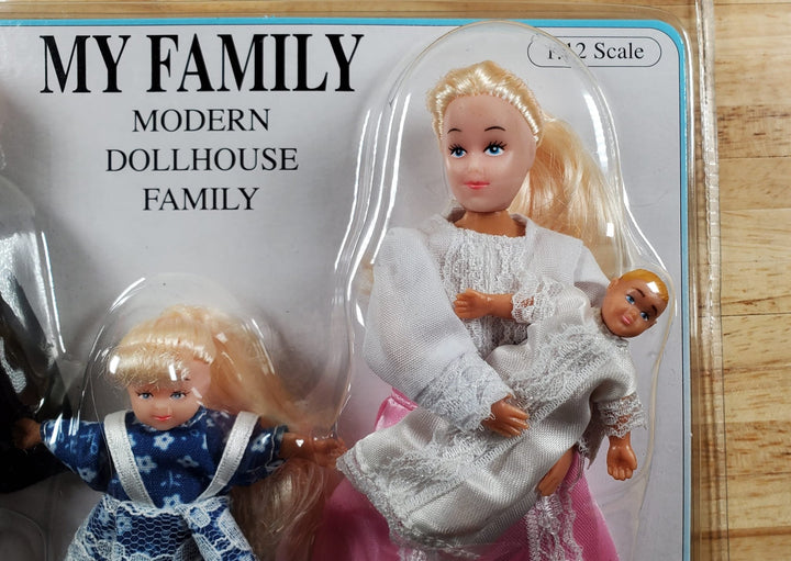 Dollhouse Victorian Family Dolls Dad Mom Daughter Baby Poseable 1:12 Scale - MiniatureCrush