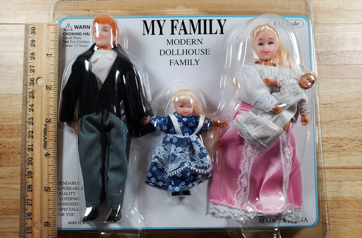 Dollhouse Victorian Family Dolls Dad Mom Daughter Baby Poseable 1:12 Scale - MiniatureCrush