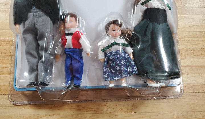 Dollhouse Victorian Family Dolls Dad Mom Daughter Son Poseable 1:12 Scale - MiniatureCrush