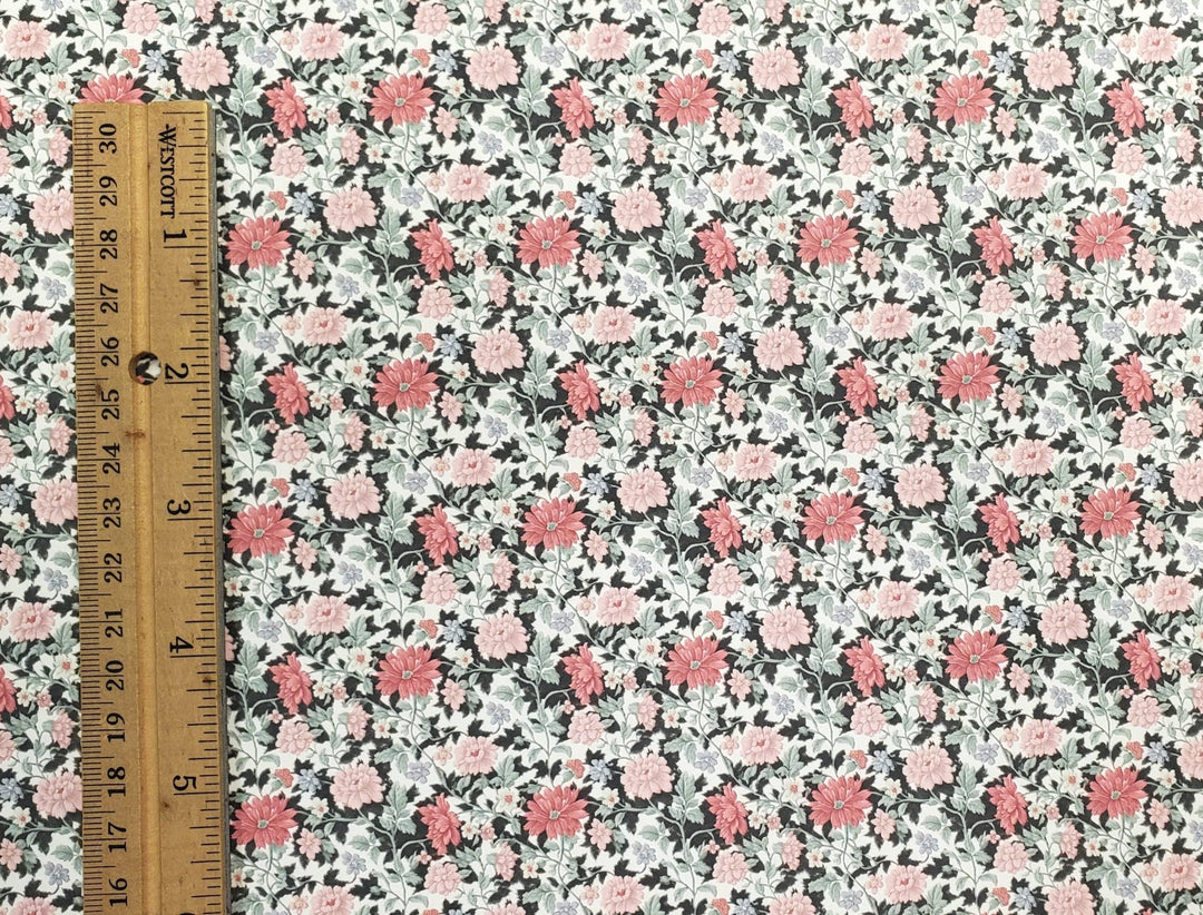 Dollhouse Wallpaper Coral Floral 1:12 Scale by MiniatureCrush - MiniatureCrush