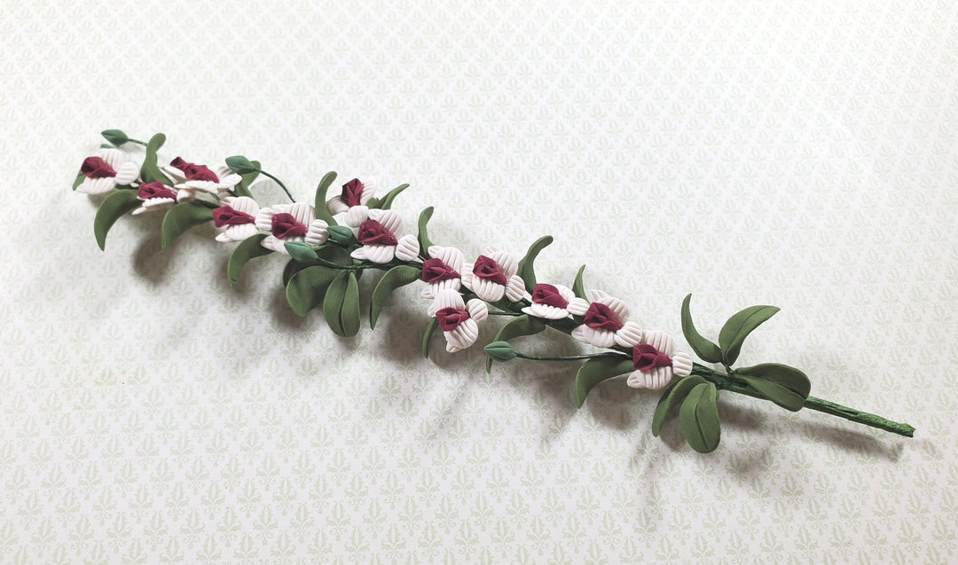 Dollhouse White and Red Flower Vine 1:12 Scale Miniature Garden Plants Flowers - MiniatureCrush