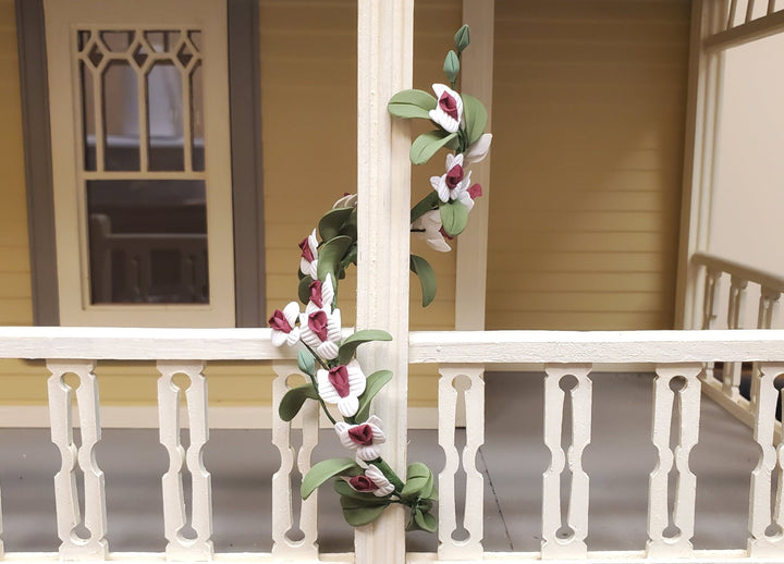 Dollhouse White and Red Flower Vine 1:12 Scale Miniature Garden Plants Flowers - MiniatureCrush