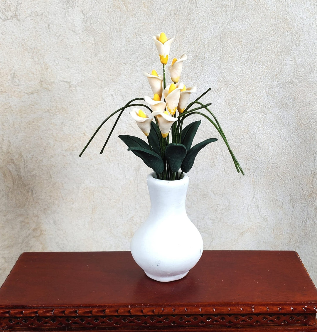 Dollhouse White Calla Lilies in White Ceramic Vase 1:6 Scale Miniature - MiniatureCrush