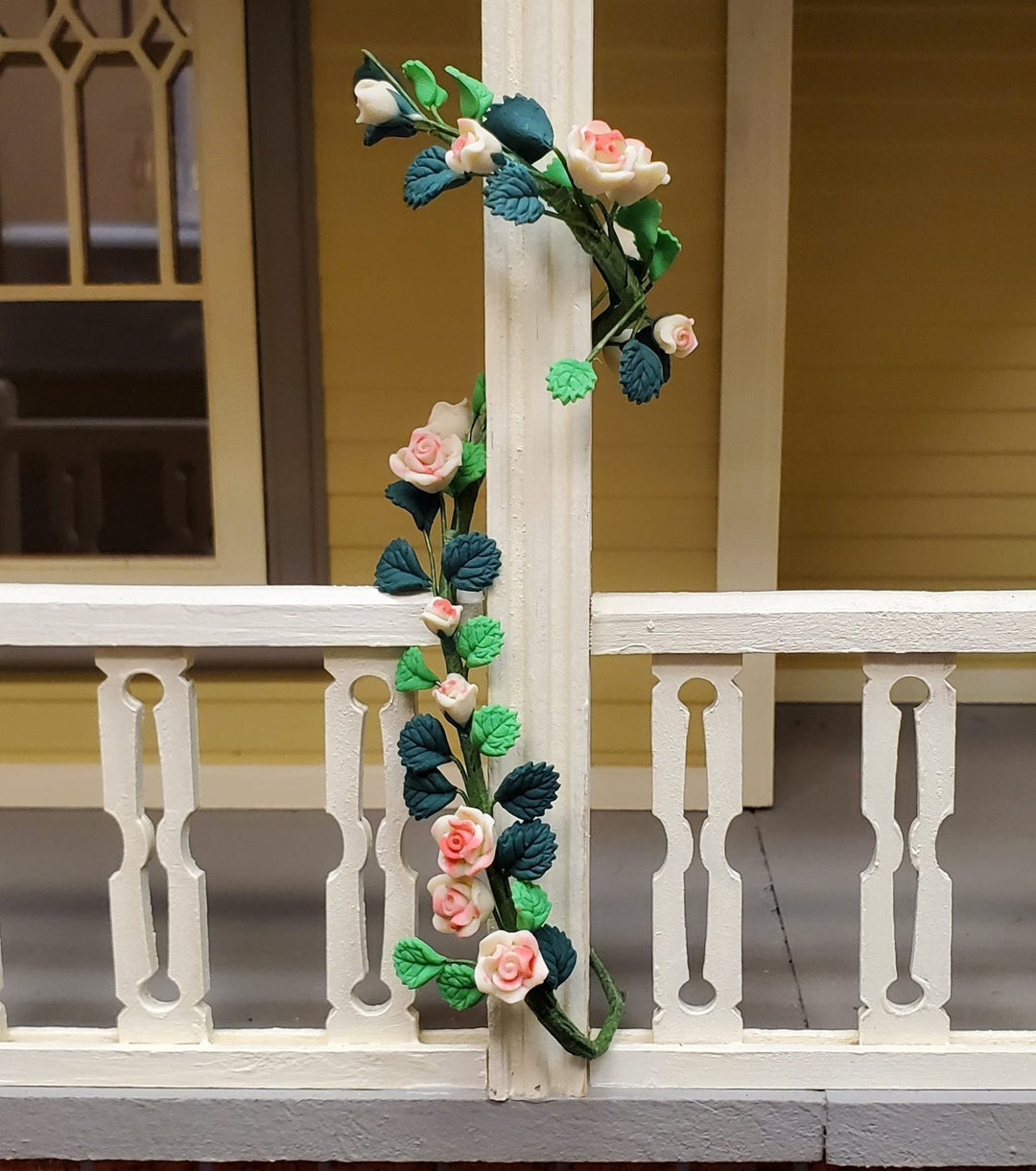 Dollhouse White & Pink Climbing Roses Vine 1:12 Scale Miniature Garden Flowers - MiniatureCrush