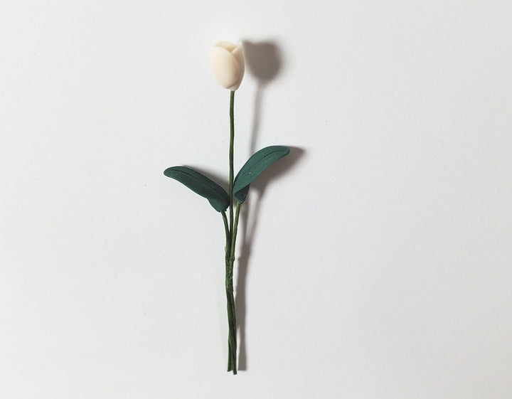 Dollhouse White Tulip Single Stem with Foliage Extra Long 1:12 Scale Miniature - MiniatureCrush