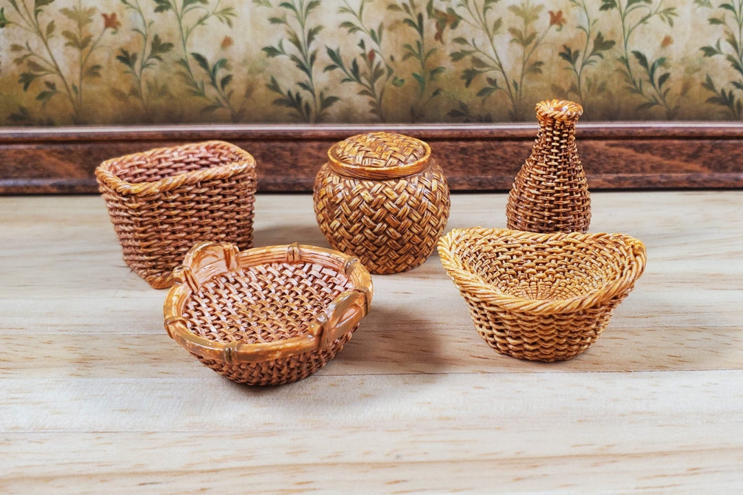 Dollhouse Wicker Style Baskets Set 5 pcs 1:12 Scale Miniatures Cast Resin - MiniatureCrush