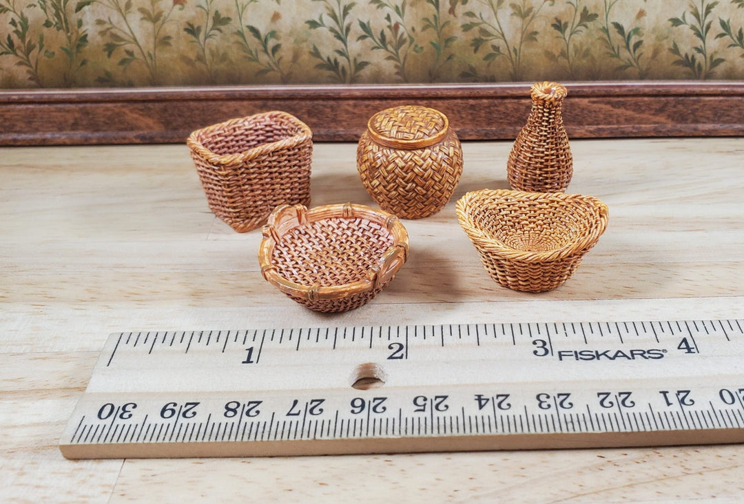 Dollhouse Wicker Style Baskets Set 5 pcs 1:12 Scale Miniatures Cast Resin - MiniatureCrush