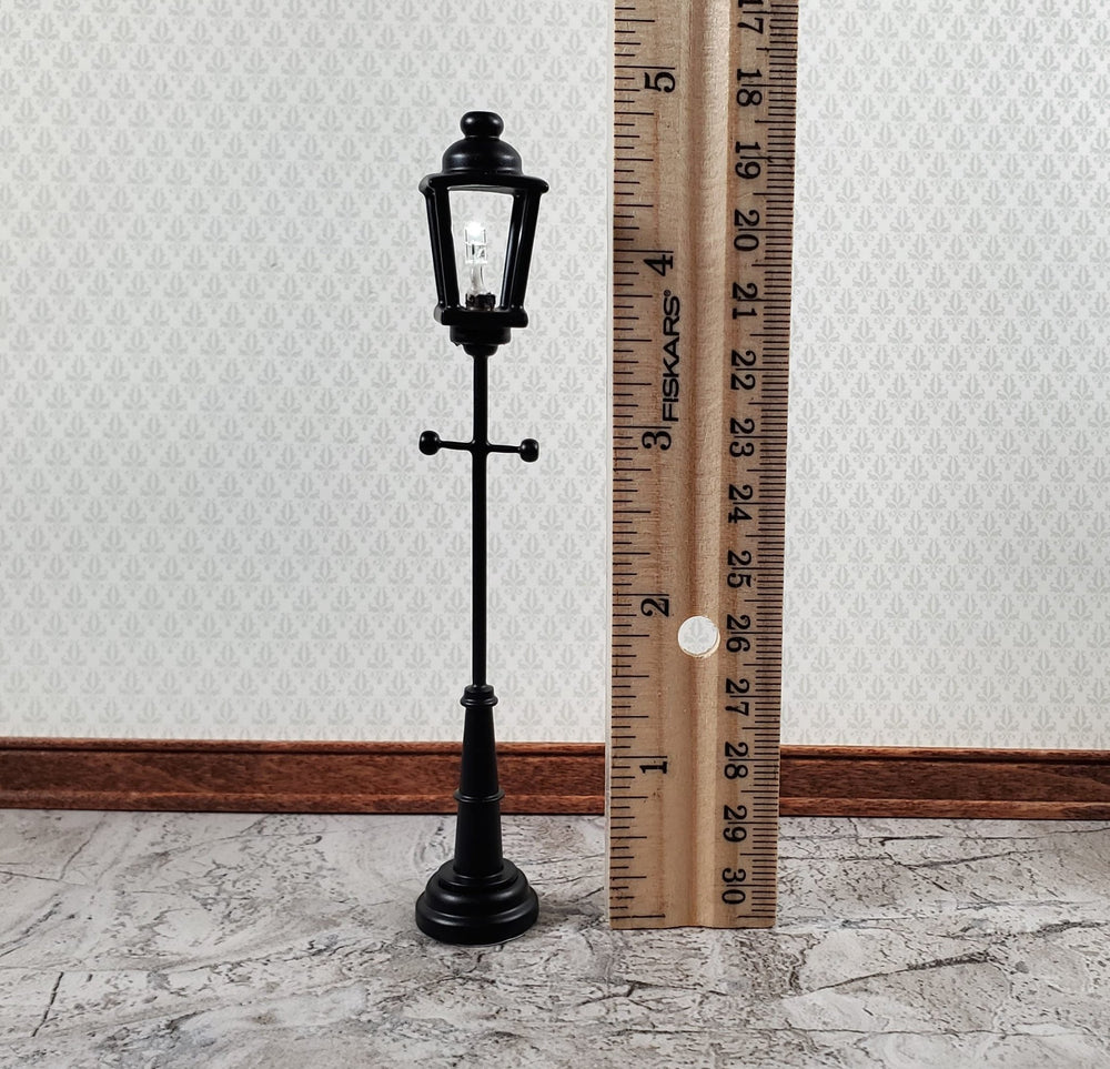 Dollhouse Yard or Street Lamp LED Battery Light 4 3/4" 1:12 Scale Miniature - Miniature Crush