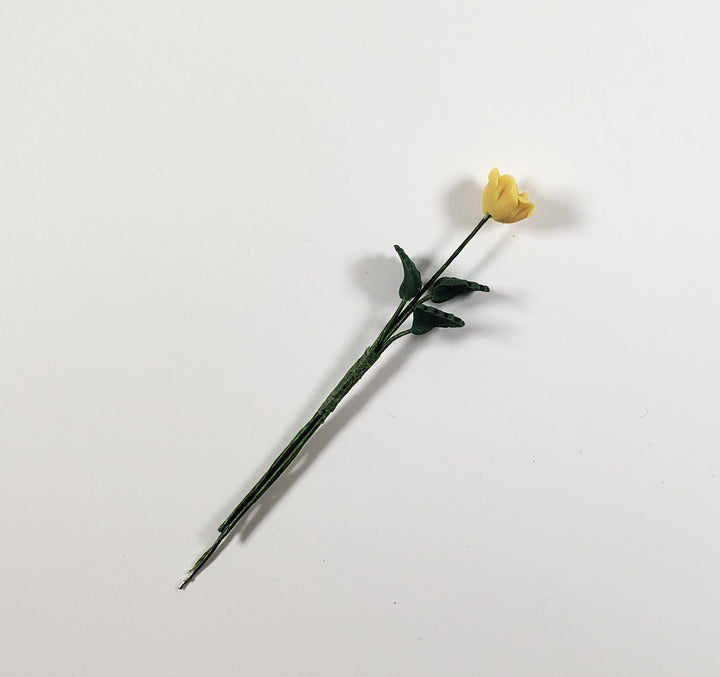 Dollhouse Yellow Rose Single Stem with Foliage 1:12 Scale Miniature - MiniatureCrush