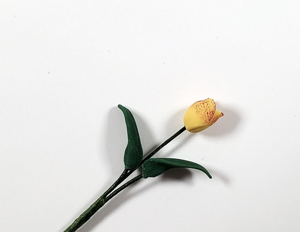 Dollhouse Yellow with Red Tulip Single Stem with Foliage 1:12 Scale Miniature - MiniatureCrush