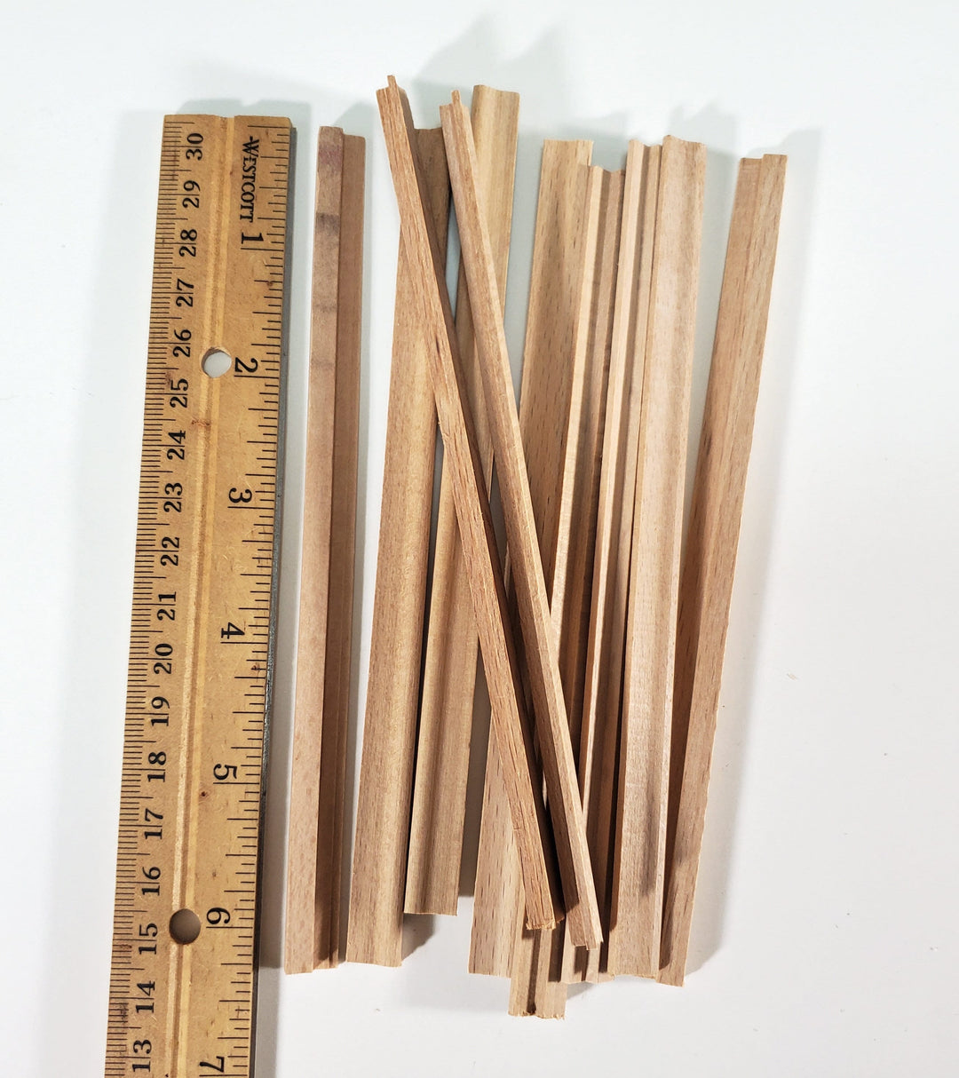 Dollhouse 6" Scrap Trim Chair Rail Molding for Wainscoting Paneling 10 Pieces 1:12 70240