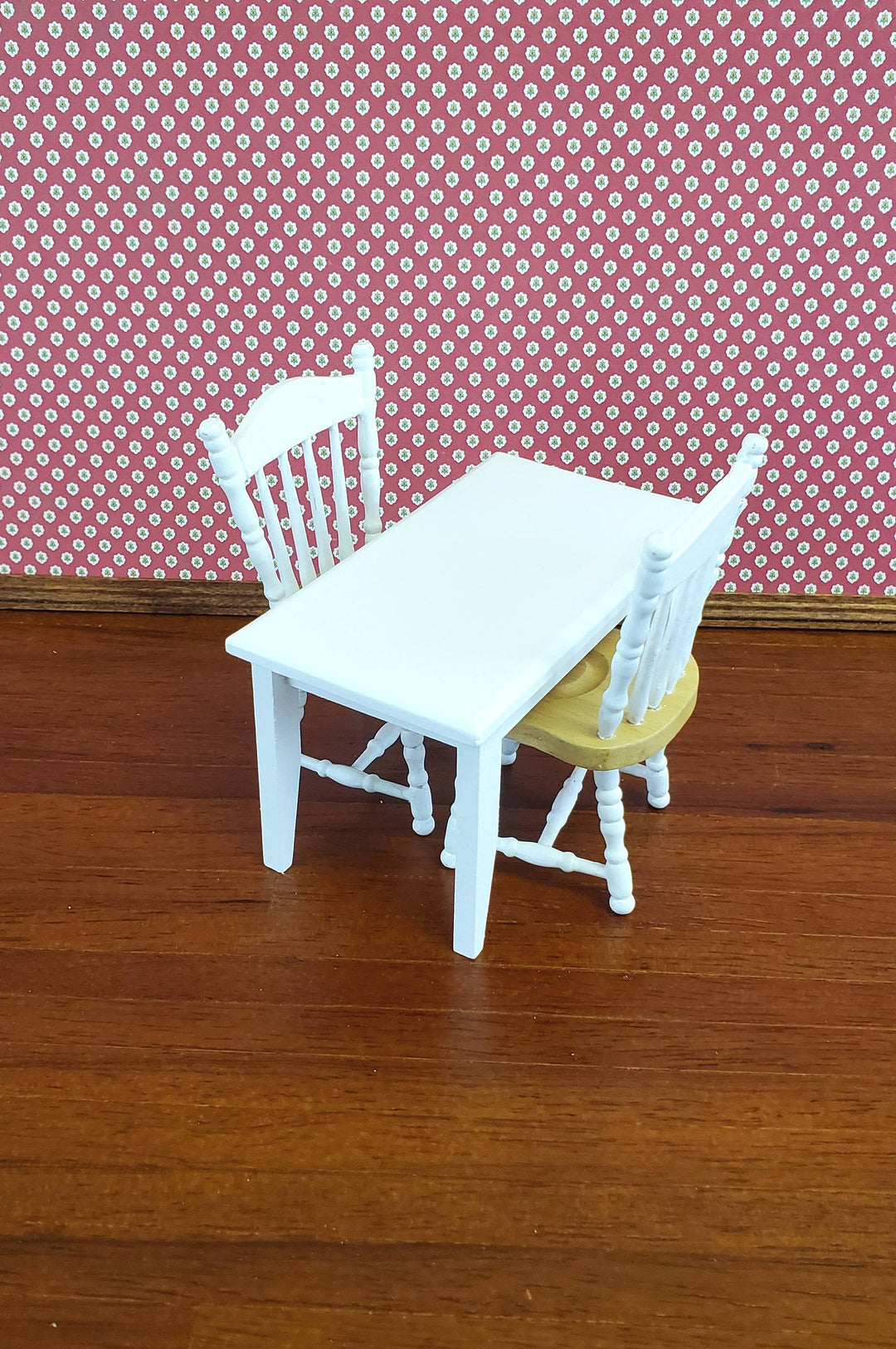 Dollhouse Miniature Small Kitchen or Dining Room Table White 1:12 Scale Furniture