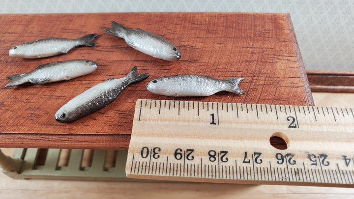 Miniature Bass Fish Set of 5 for Dollhouses Seafood Market Grocery Store 1 3/8" - MiniatureCrush