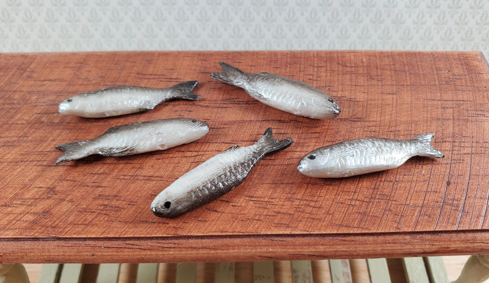 Miniature Bass Fish Set of 5 for Dollhouses Seafood Market Grocery Store 1 3/8" - MiniatureCrush