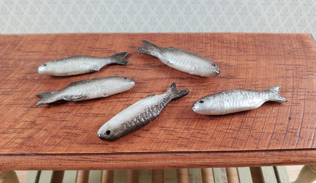 Miniature Bass Fish Set of 5 for Dollhouses Seafood Market Grocery Store 1 3/8" - MiniatureCrush
