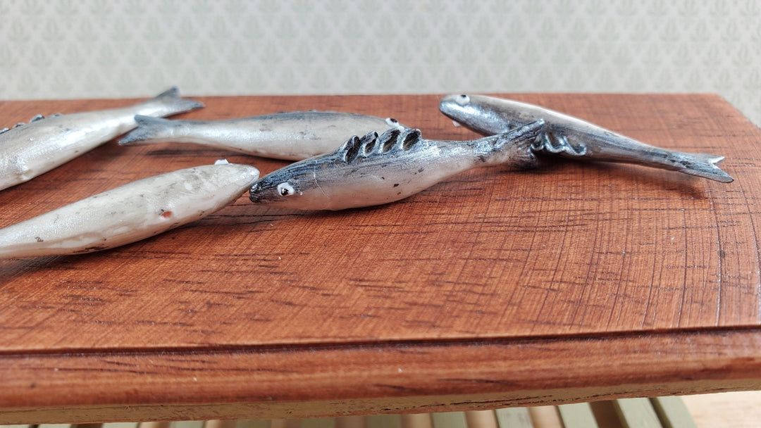 Miniature Long Fish Set of 5 for Dollhouses Seafood Market Grocery Store 1 5/8" - MiniatureCrush