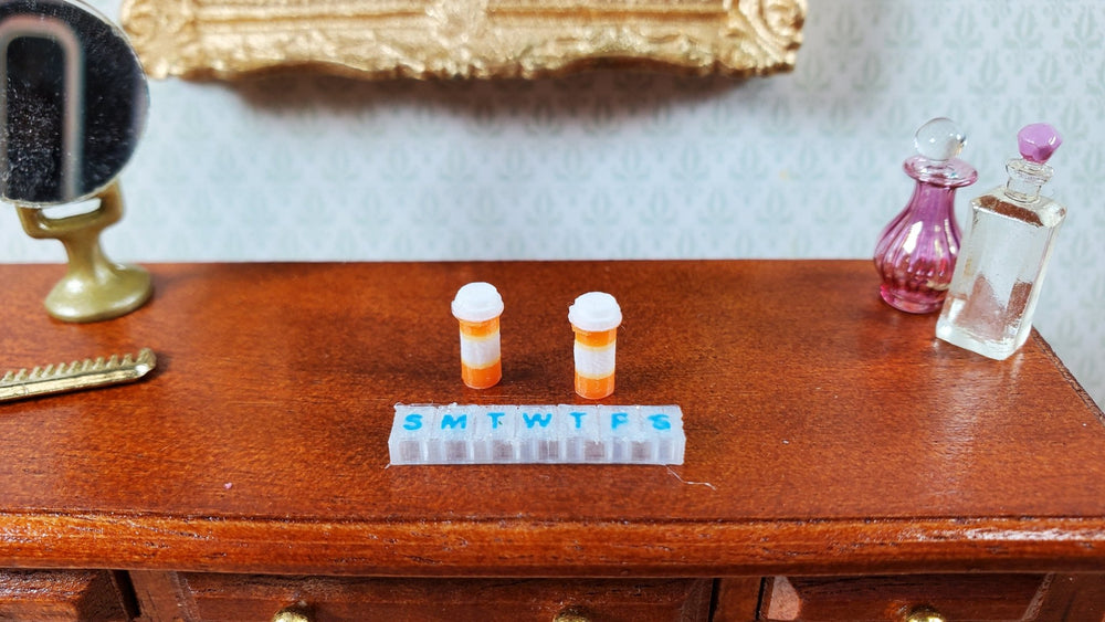 Miniature Prescription Pill Bottles and Pill Organizer Planner Tiny 1:12 Scale - Miniature Crush