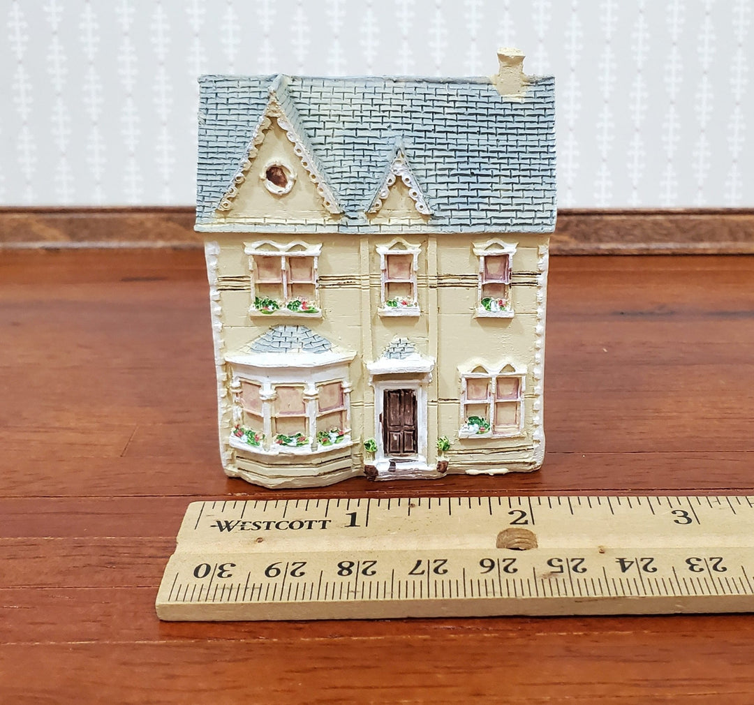 1:144 Scale Dollhouse Resin Miniature "Holme Lodge House" 2 Story - Miniature Crush