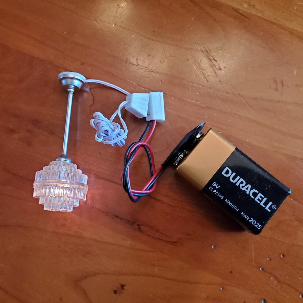 9 Volt Battery Adapter with Plug Dollhouse Miniatures Wiring Lights