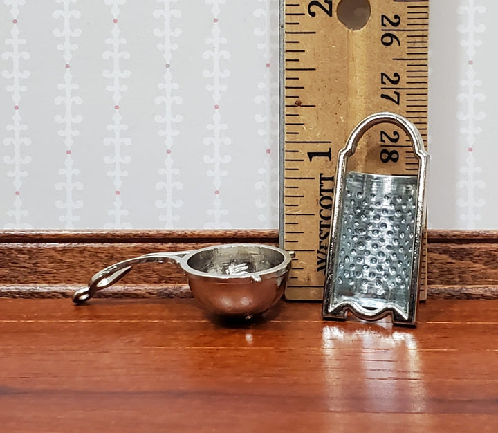 Dollhouse 1:6 Scale Grater & Strainer Playscale Kitchen Accessories Metal Silver - Miniature Crush