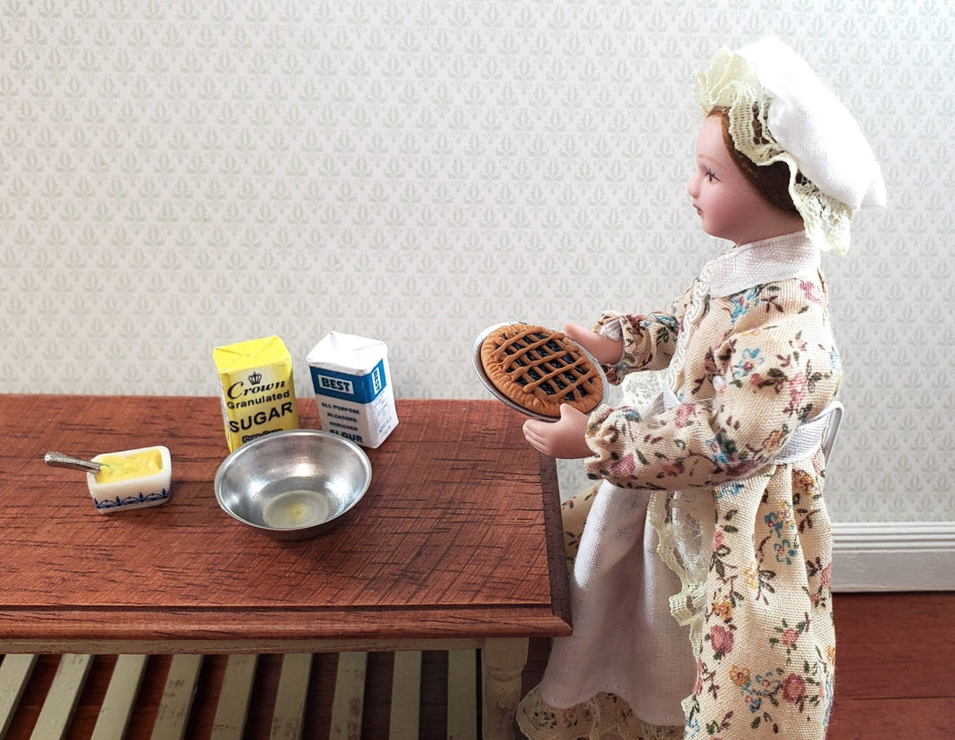 Dollhouse Blueberry Pie on Plate 1:12 Scale Miniature Kitchen Food Bakery - Miniature Crush