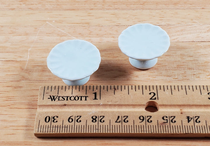 Dollhouse Cake Stands Plates Set of 2 Ceramic White 1:12 Scale Miniatures - Miniature Crush