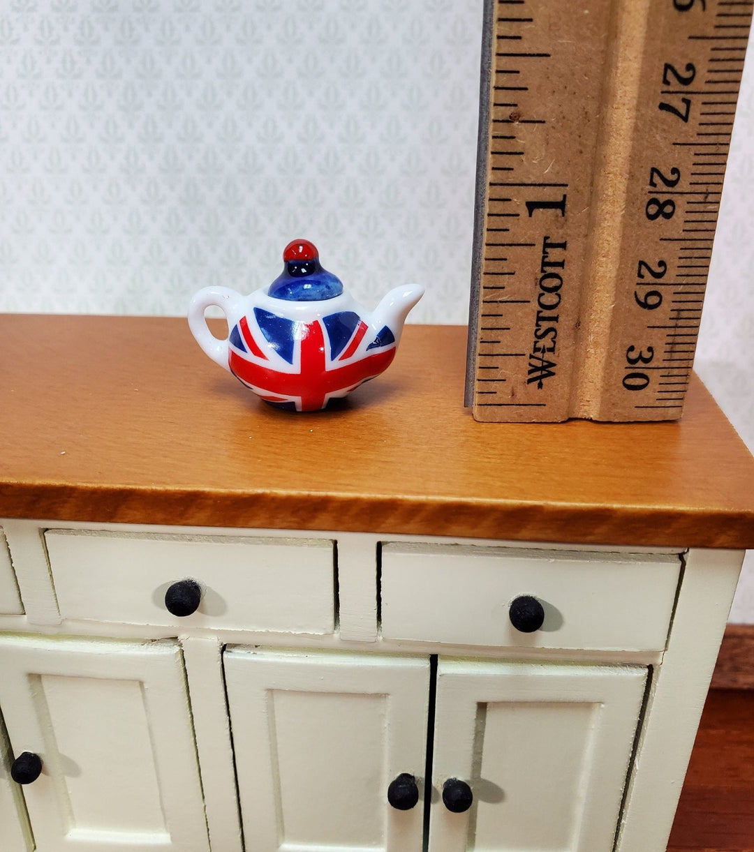 Dollhouse Ceramic Teapot with Removable Lid British Union Jack Flag 1:12 Scale Miniature - Miniature Crush