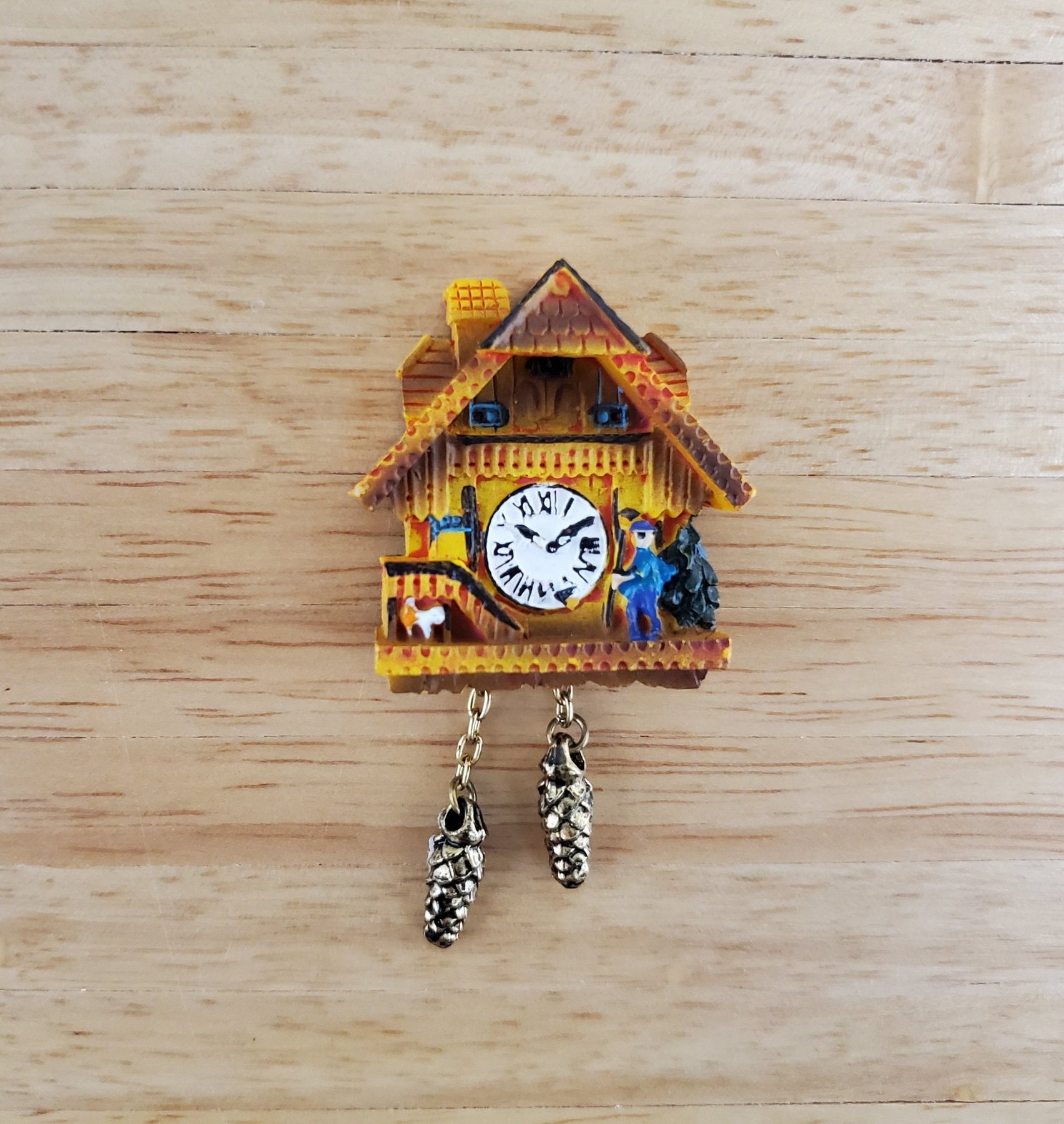 Dollhouse Cuckoo Clock Resin Honey Color by Reutter 1:12 Miniature