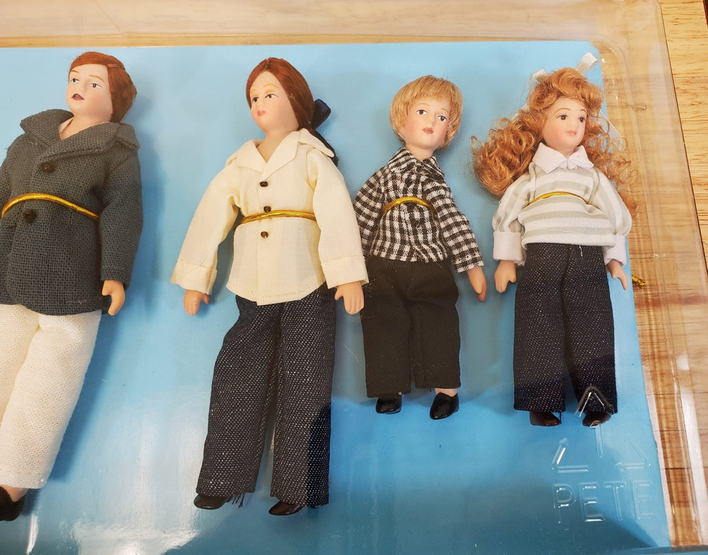 Dollhouse Extended Family People Porcelain Dolls Poseable 1:12 Scale Miniatures - Miniature Crush