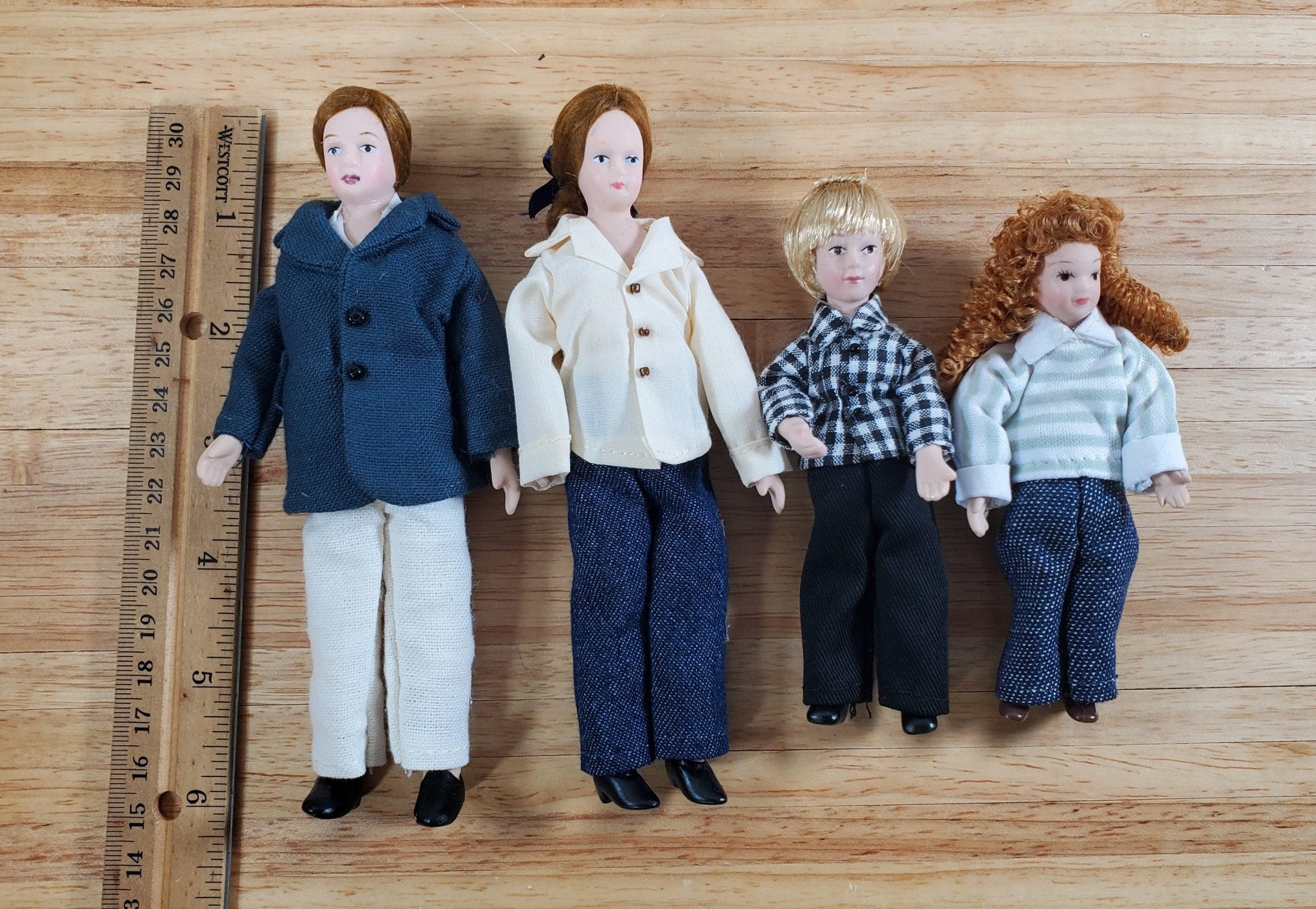 Dollhouse Family People Porcelain Dolls Modern Poseable 1 12 Scale Miniatures