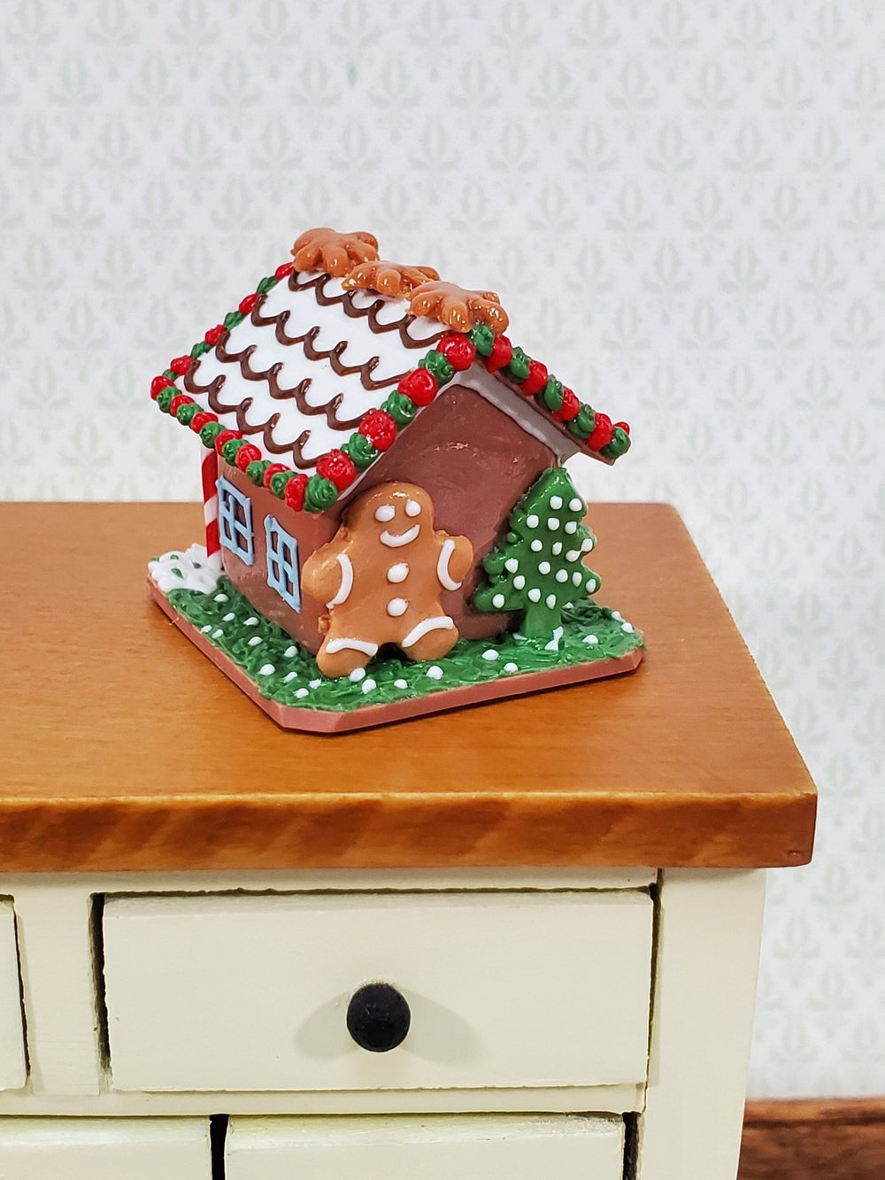 Dollhouse Gingerbread House Christmas House with Candy Canes 1:12 Scale Miniature - Miniature Crush