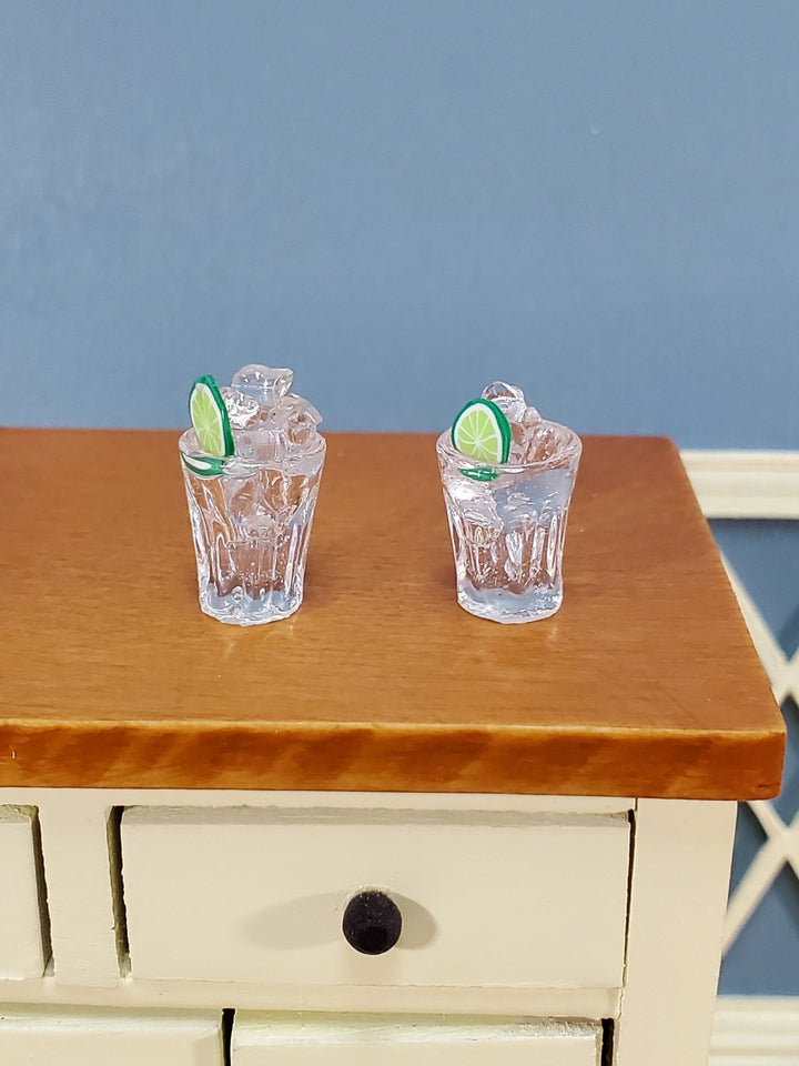 Dollhouse Ice Water or Vodka on the Rocks with Lime Slice 2 Glasses 1:12 Scale Miniature - Miniature Crush