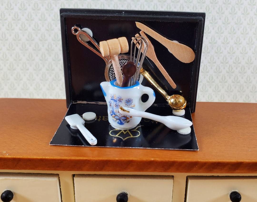 Dollhouse Kitchen Utensils Reutter Porcelain Blue Onion 1:12 Scale  Miniatures