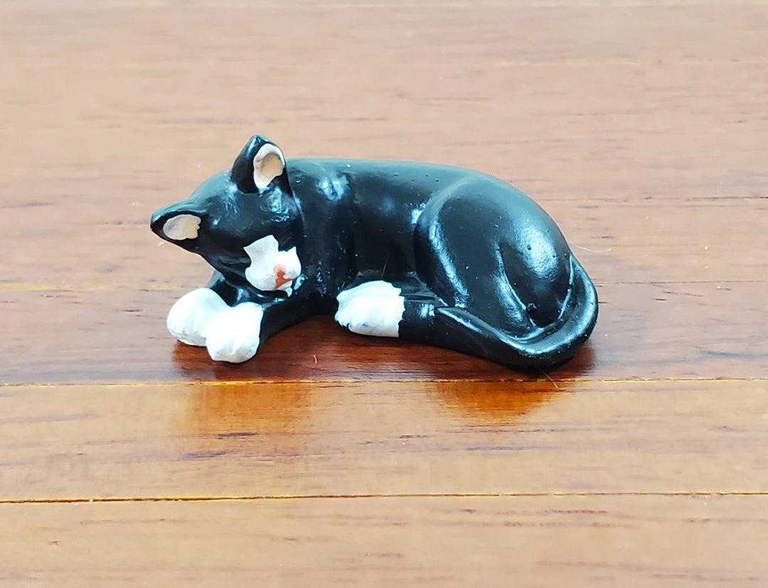 Dollhouse Kitty Cat Tuxedo Black and White Sleeping Curled Up 1:12 Scale Miniature - Miniature Crush