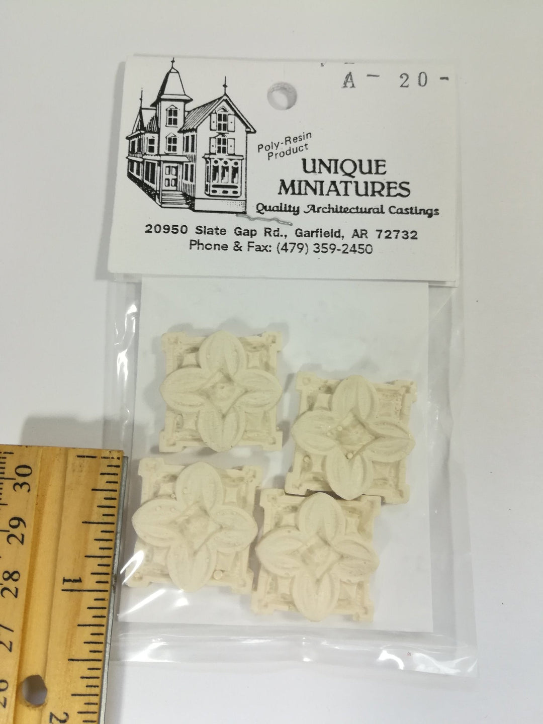 Dollhouse Miniature Architectural Ornament Detail 4 Pieces 1:12 Scale Flower Style Poly Resin - Miniature Crush