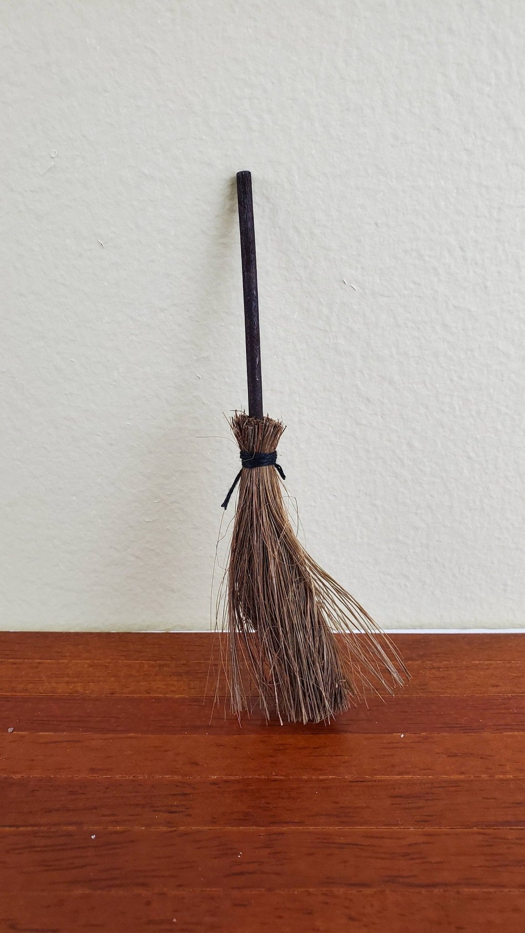 Dollhouse Miniature Broom Primitive Straw Style or Witch's Broom 1:12 Scale - Miniature Crush