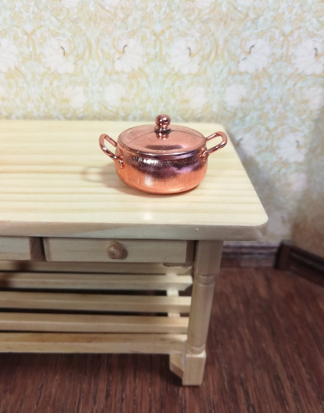 Dollhouse Miniature Copper Cooking Pot Large with Removable Lid 1:12 Scale - Miniature Crush